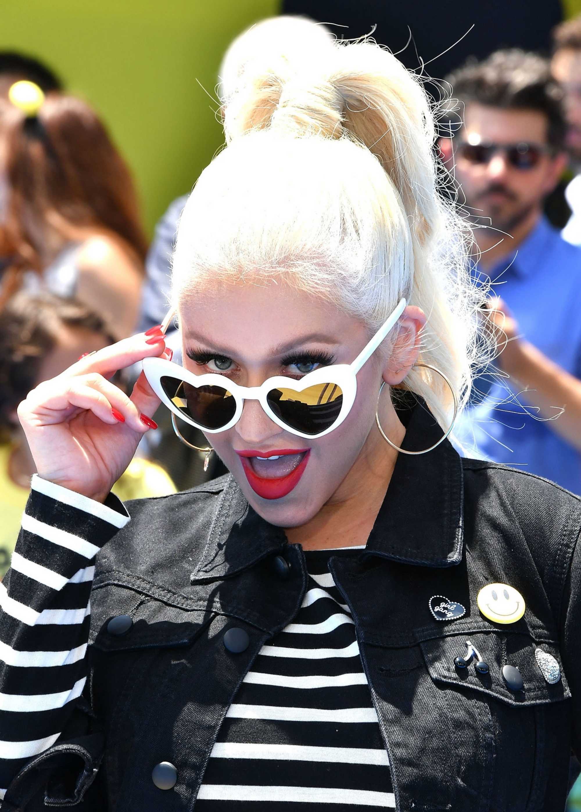 Christina_Aguilera_-__Emoji__Premiere_in_Los_Angeles_on_July_23-30.jpg
