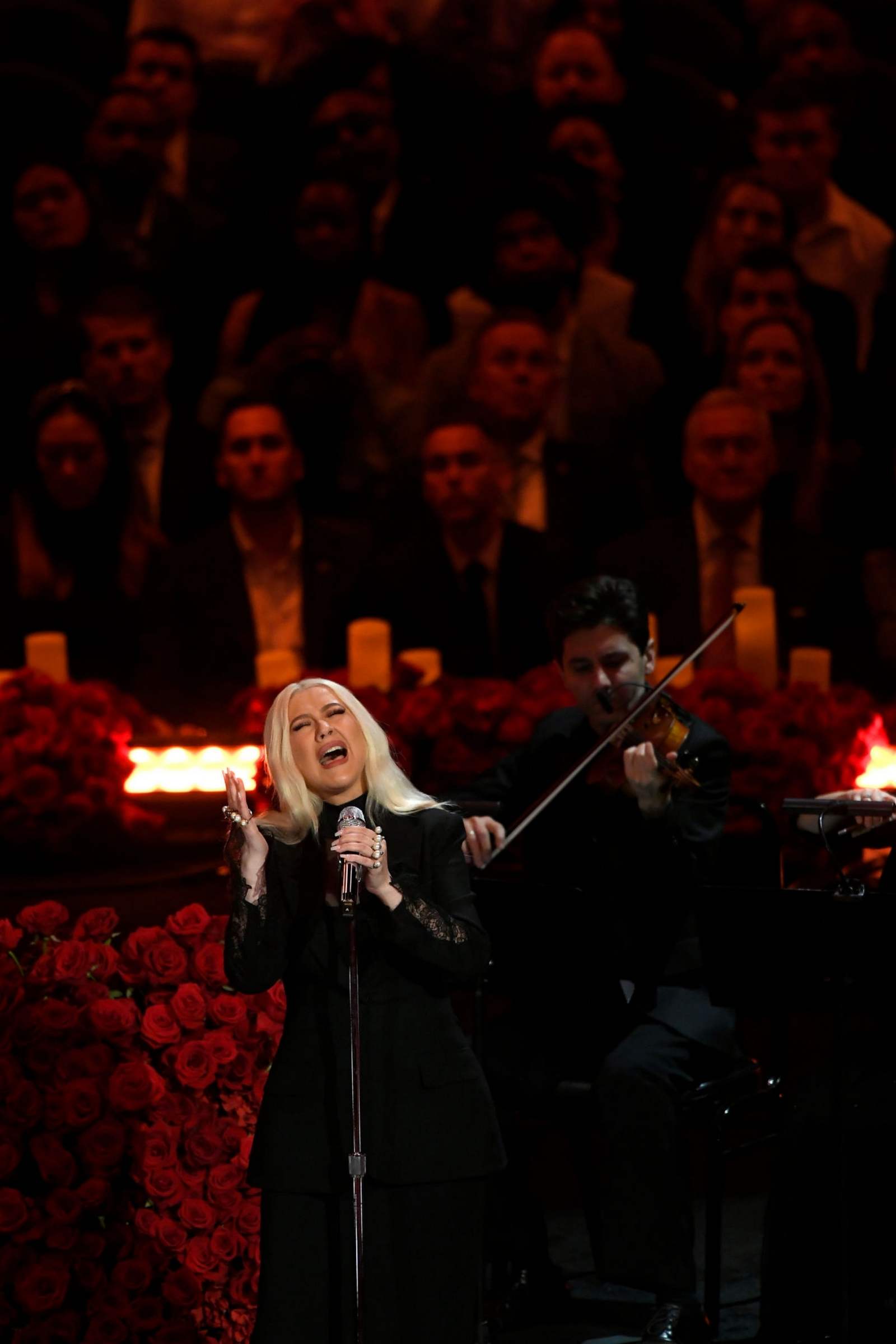 Christina_Aguilera_Performs_at_A_Celebration_of_Life_for_Kobe_and_Gianna_Bryant_-_February_24-18.jpg