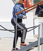 Arriving_at_her_private_jet_in_Ibiza2C_Espana_-_July_18-02.jpg
