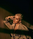 Christina_Aguilera_-_Billboard_May_2018-09.jpg