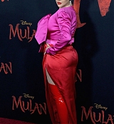 Christina_Aguilera_-_Disney_s_Mulan_Premiere_in_Hollywood2C_California__-_March_9-68.jpg
