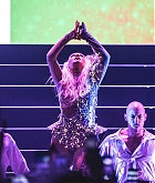 Christina_Aguilera_-_Performs_at_Mercedes-Benz_Arena_on_July_112C_2019_in_Berlin2C_Germany-10.jpg