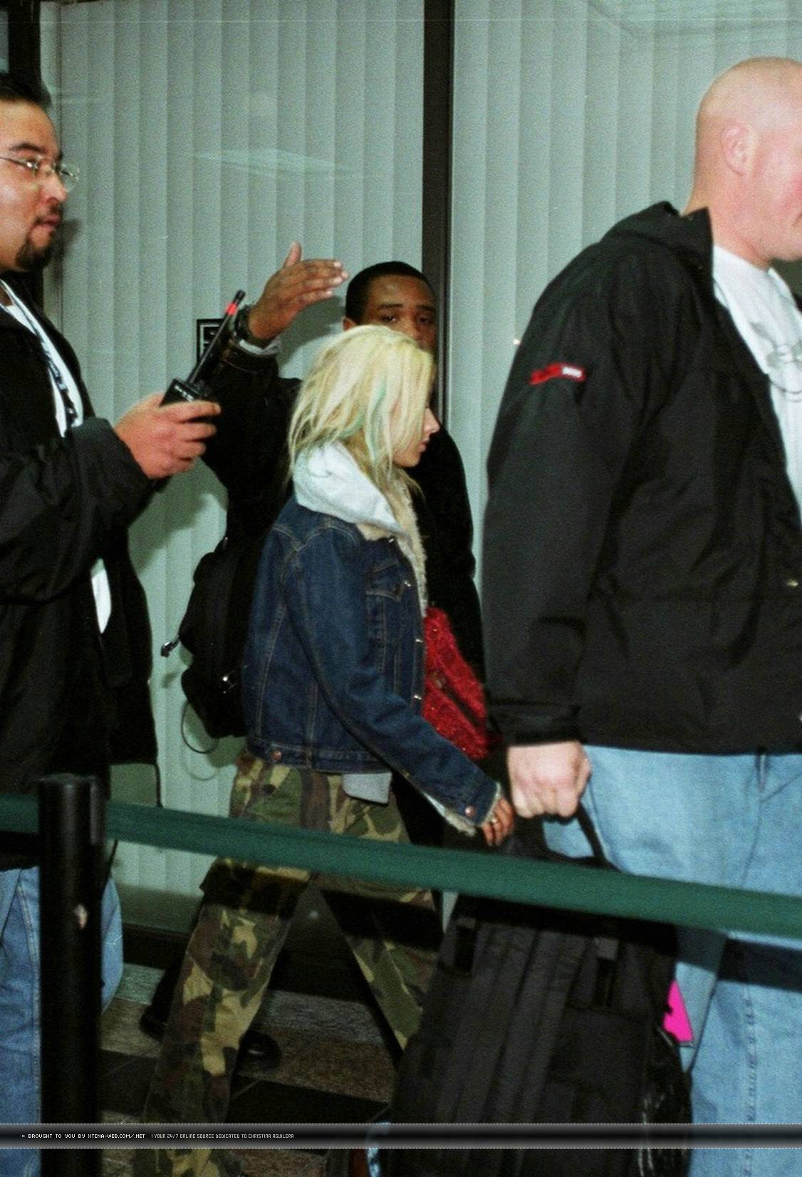 02.jpg