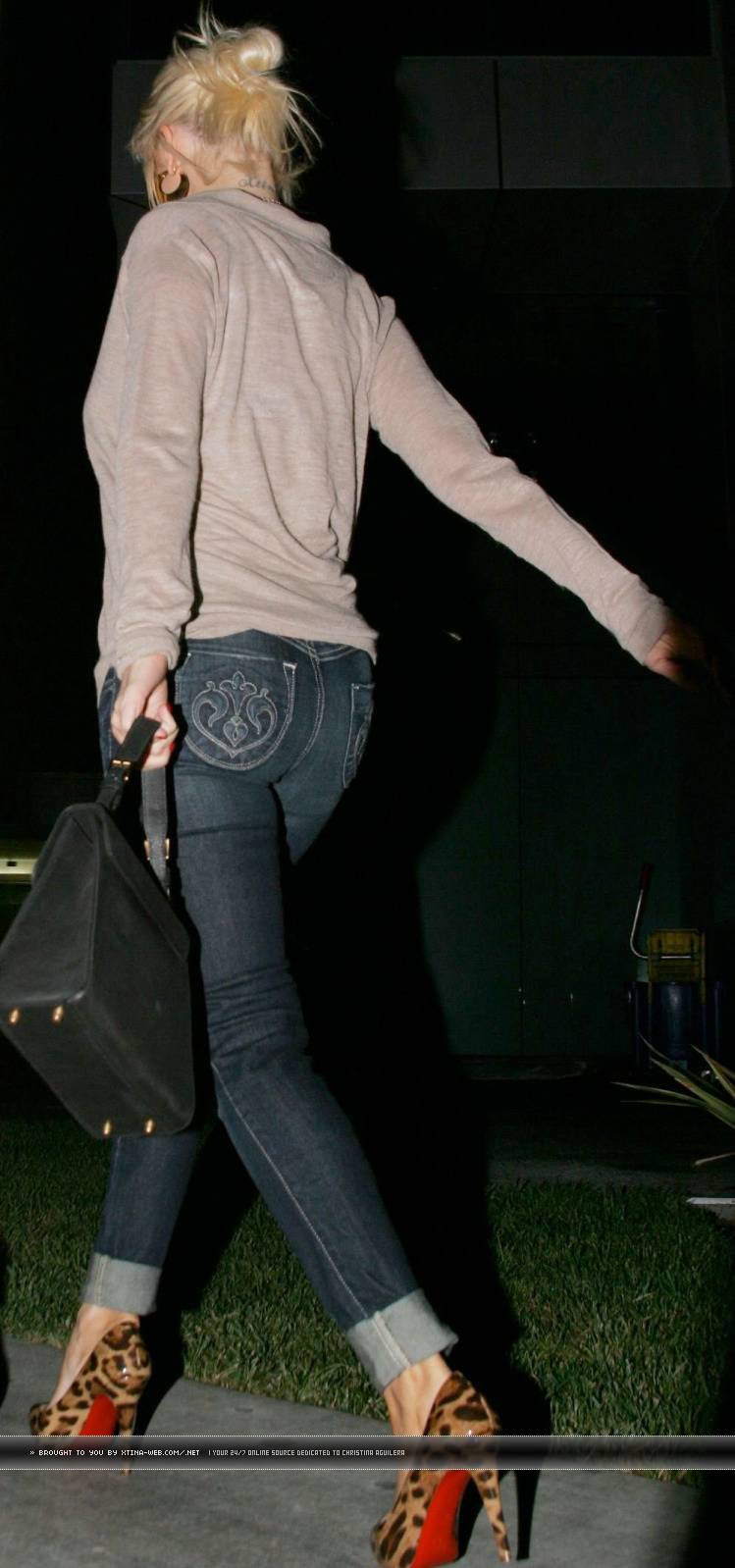 02.jpg