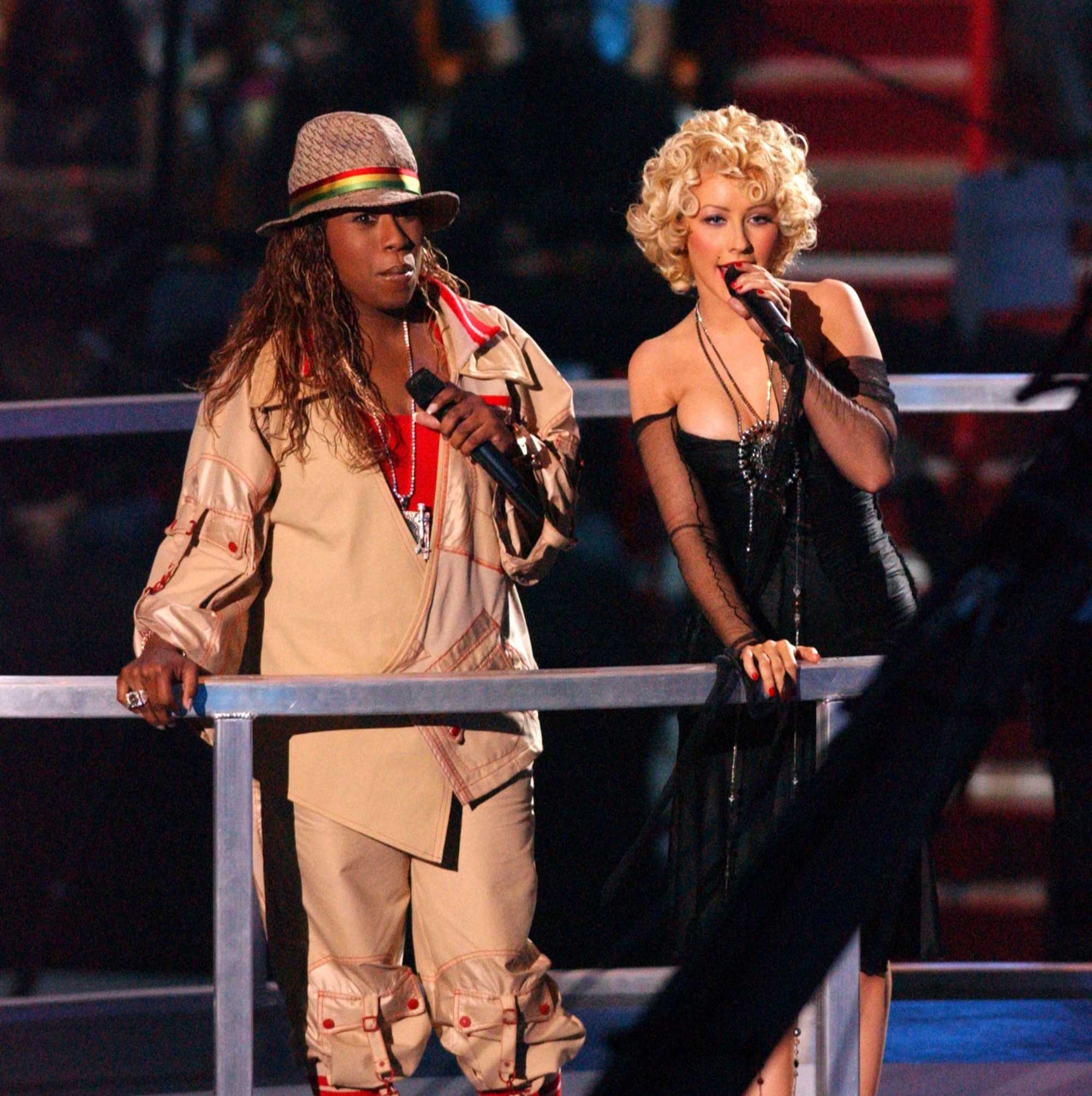 2004_MTV_Video_Music_Awards_Show_282429.jpg