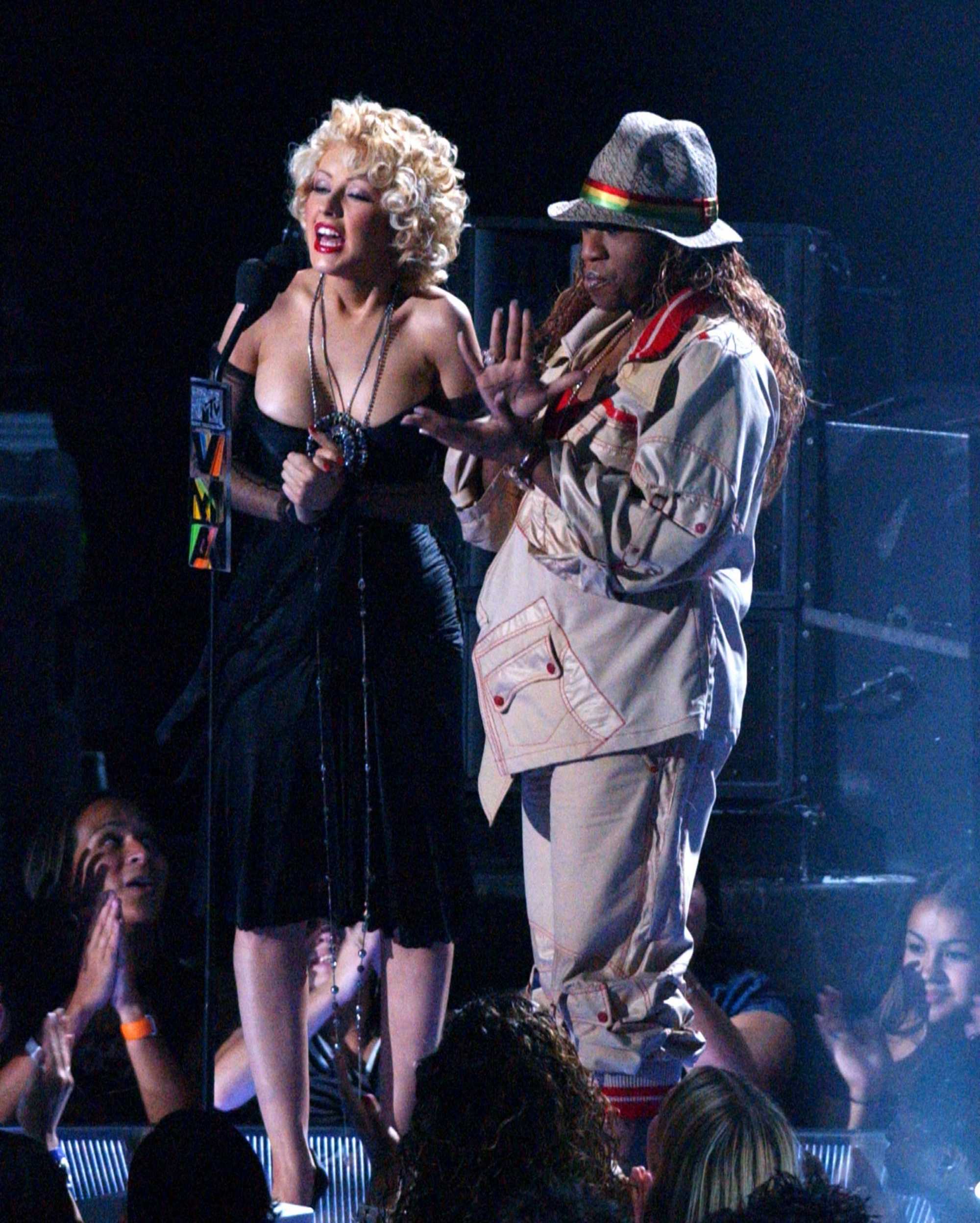 2004_MTV_Video_Music_Awards_Show_283329.jpg