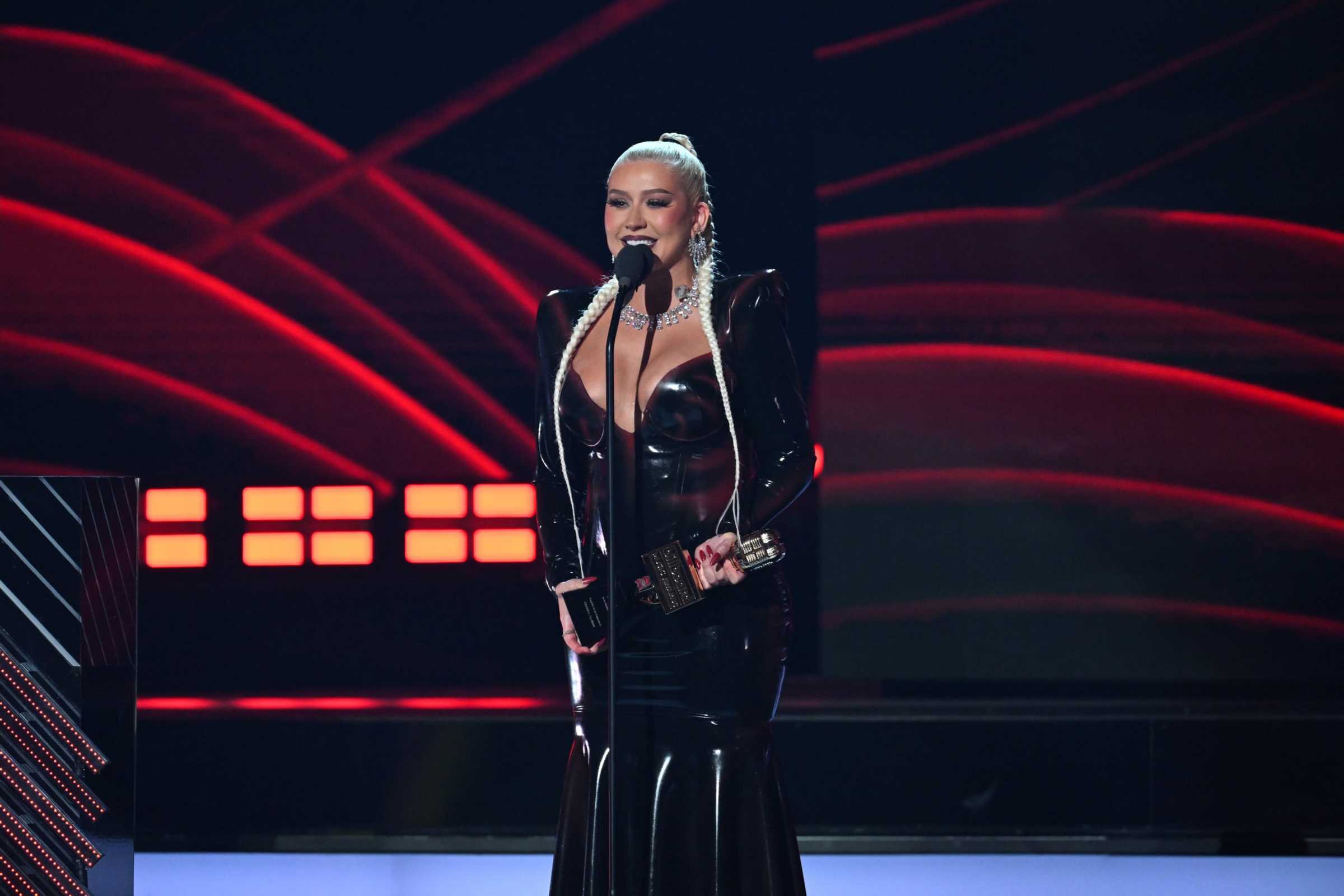2022_Billboard_Latin_Music_Awards_Onstage-_September_2911.jpg
