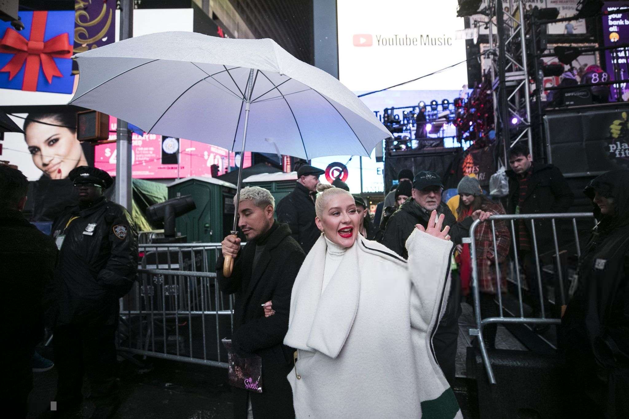 Arriving_at_Dick_Clark_s_New_Year_s_Rockin__Eve_With_Ryan_Seacrest_2019_-_December_31-01.jpg