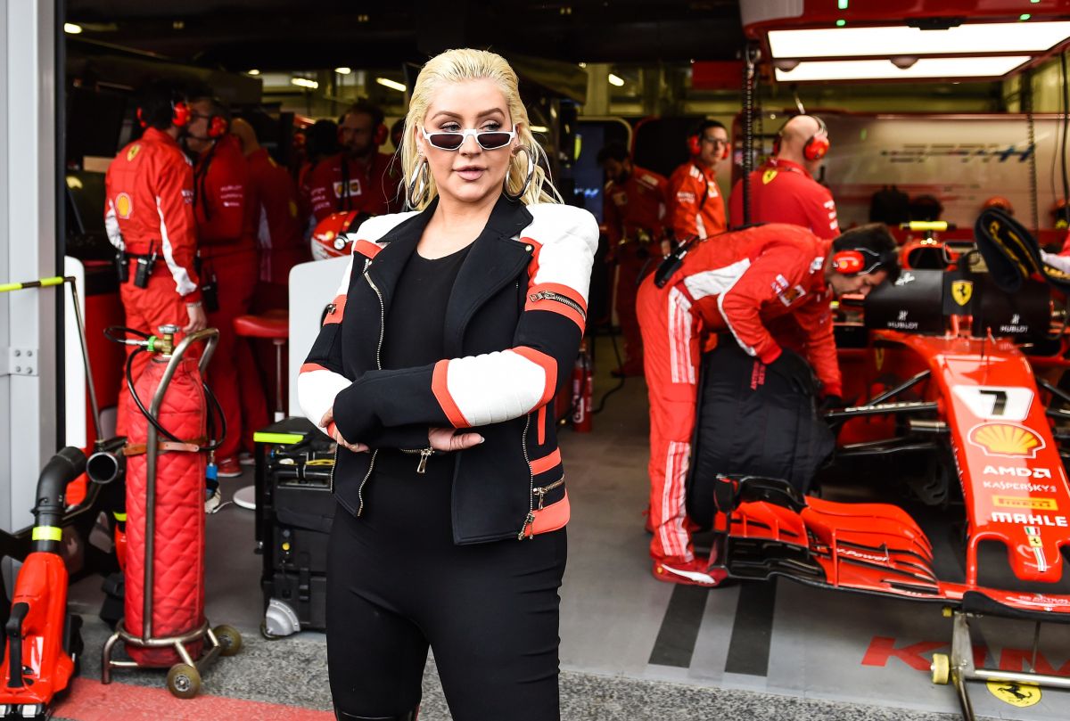 Azerbaijan_F1_Grand_Prix_-_April_29-09.jpg