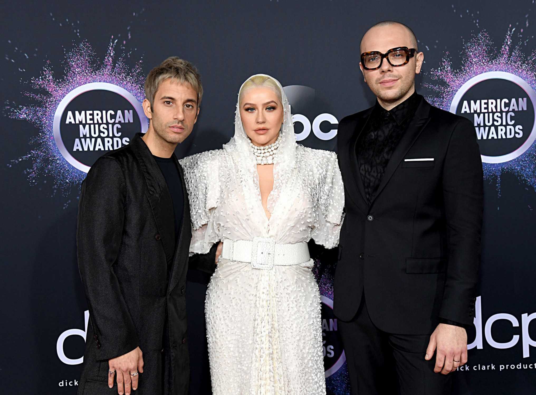 Christina_Aguilera_-_2019_American_Music_Awards_at_Microsoft_Theater_on_November_242C_2019-22.jpg