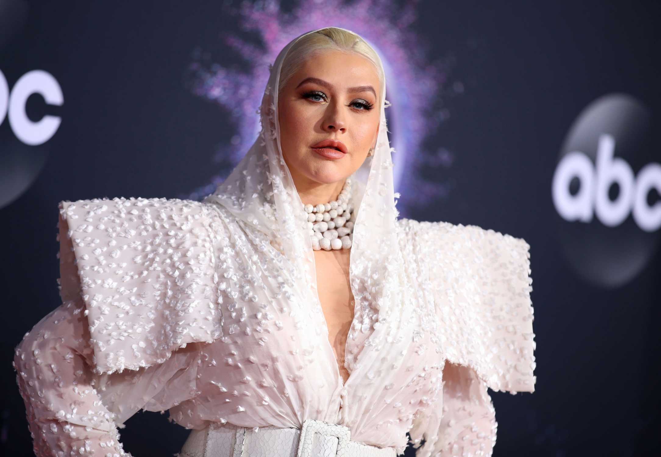 Christina_Aguilera_-_2019_American_Music_Awards_at_Microsoft_Theater_on_November_242C_2019-54.jpg