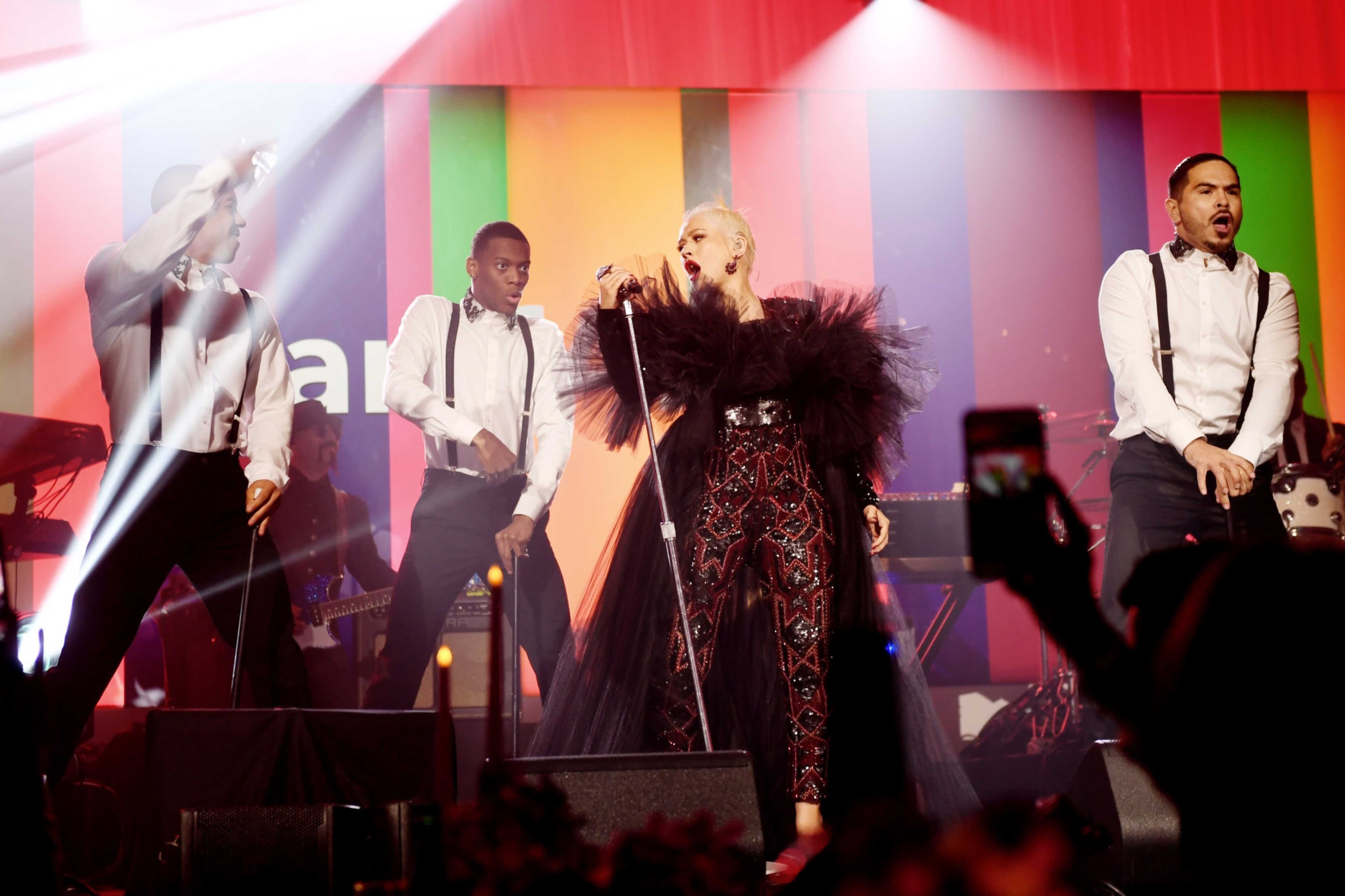 Christina_Aguilera_-_2019_amfAR_Gala_Los_Angeles_-_October_102C_2019_performace-15.jpg