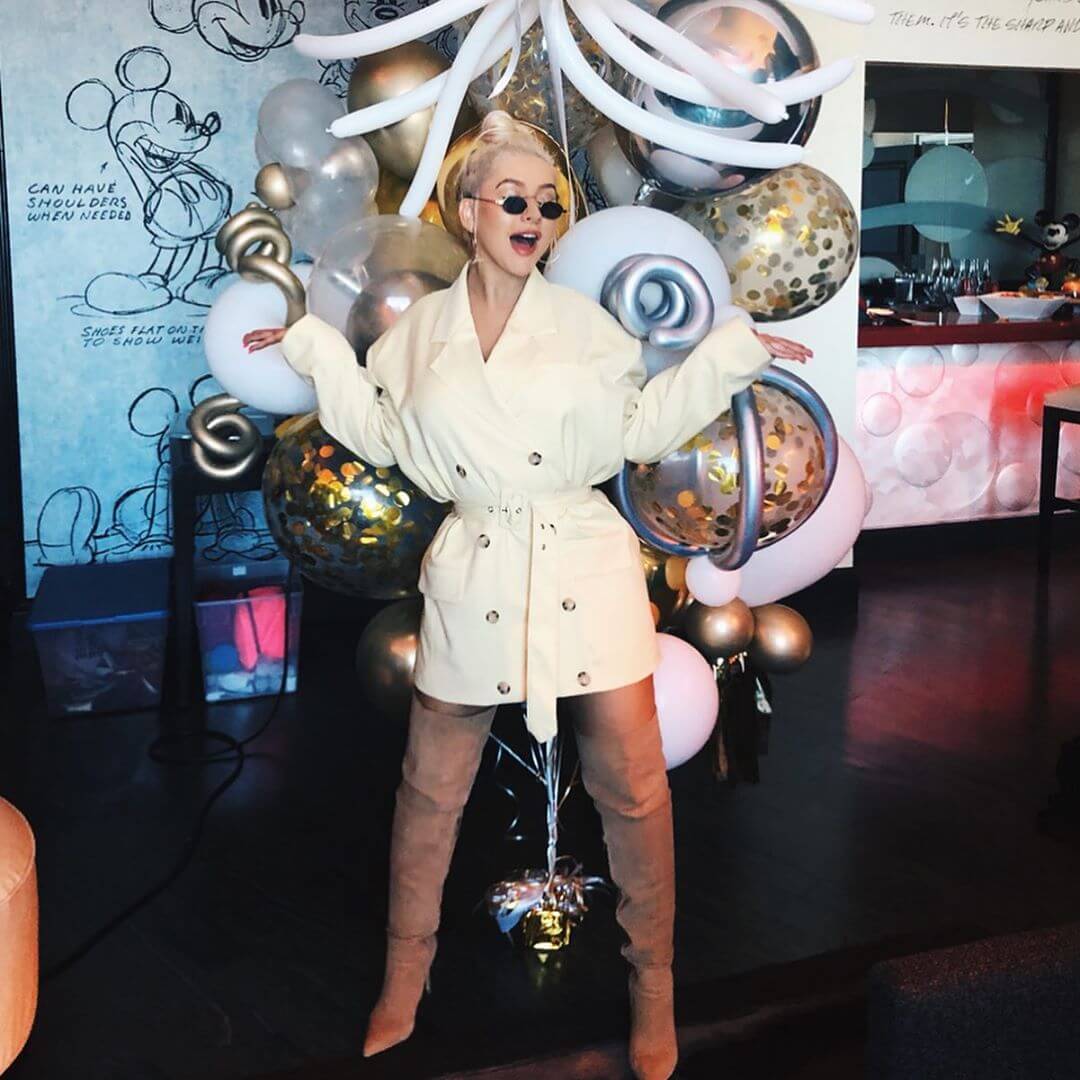 Christina_Aguilera_-_D23_Disney_2B_event_at_Anaheim_Convention_Center_on_August_232C_2019_in_Anaheim2C_CA-24.jpg