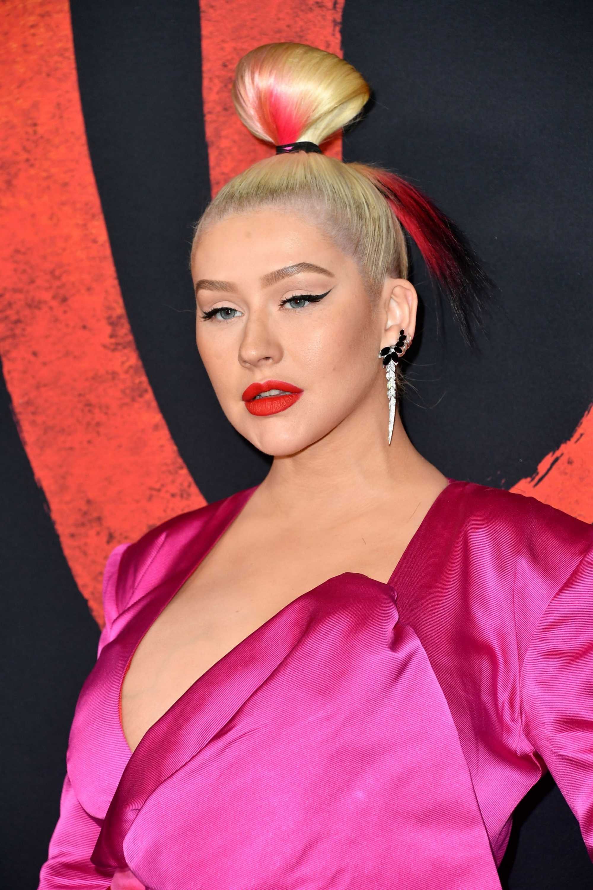 Christina_Aguilera_-_Disney_s_Mulan_Premiere_in_Hollywood2C_California__-_March_9-10.jpg