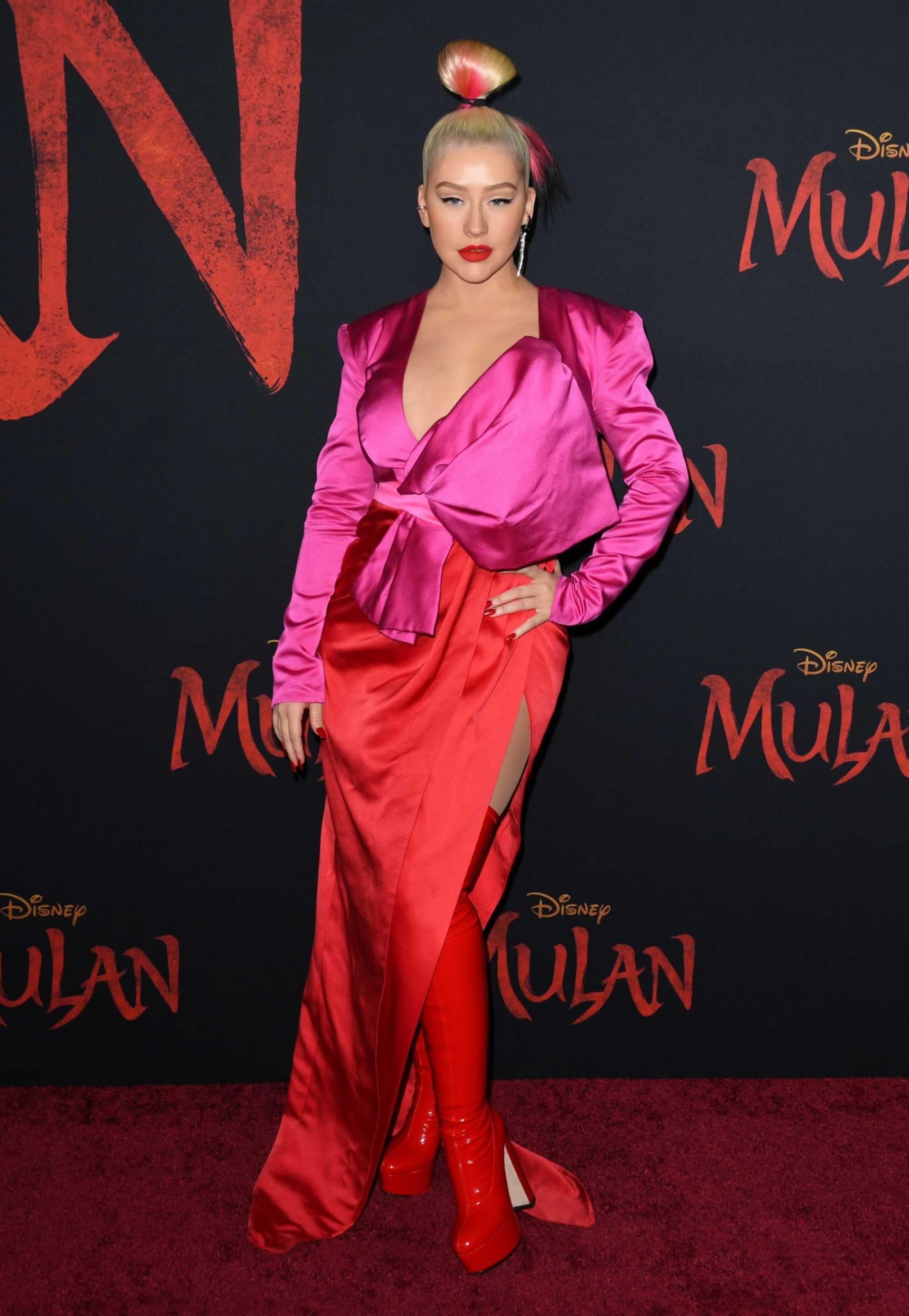 Christina_Aguilera_-_Disney_s_Mulan_Premiere_in_Hollywood2C_California__-_March_9-23.jpg