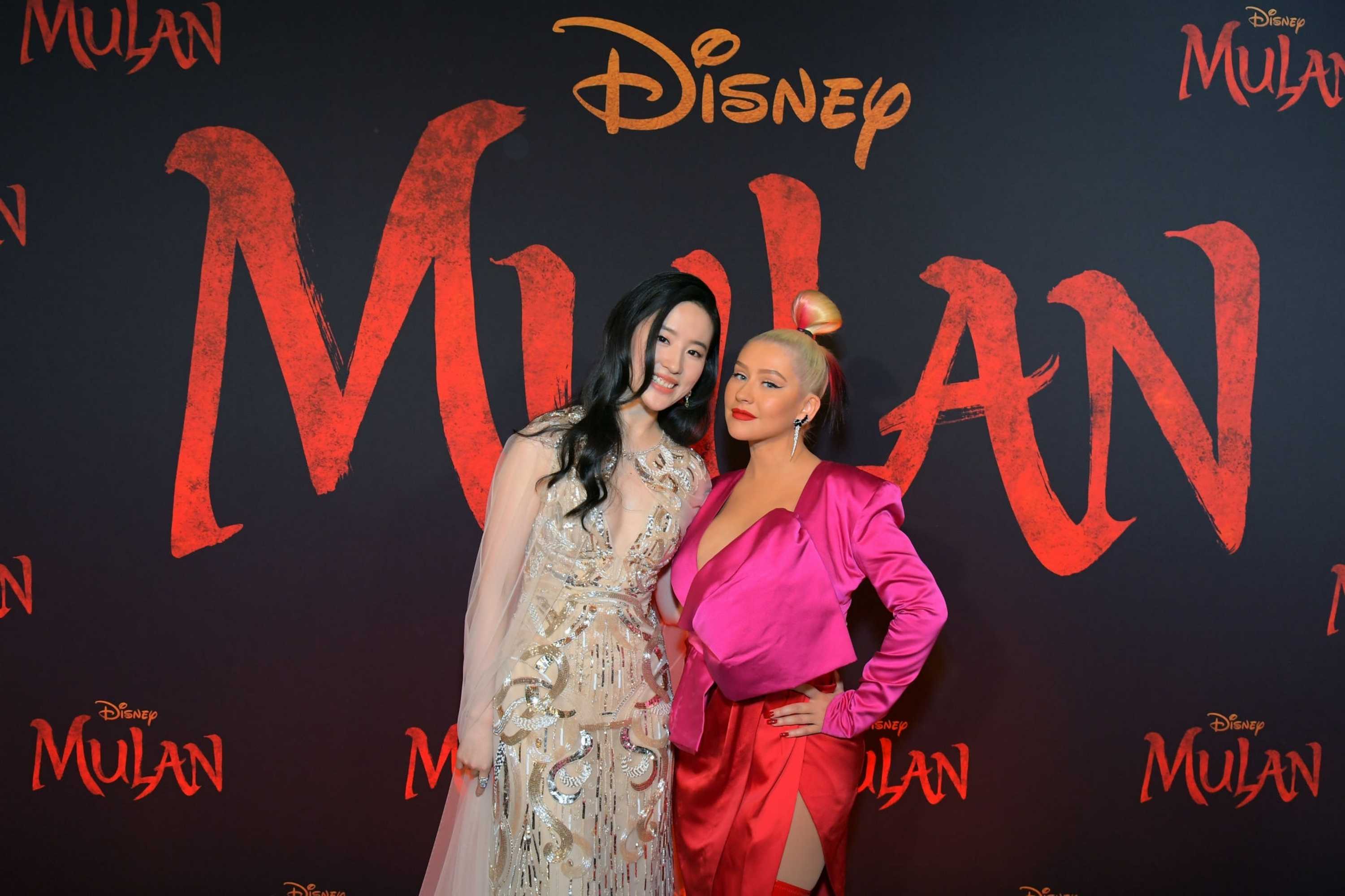 Christina_Aguilera_-_Disney_s_Mulan_Premiere_in_Hollywood2C_California__-_March_9-45.jpg