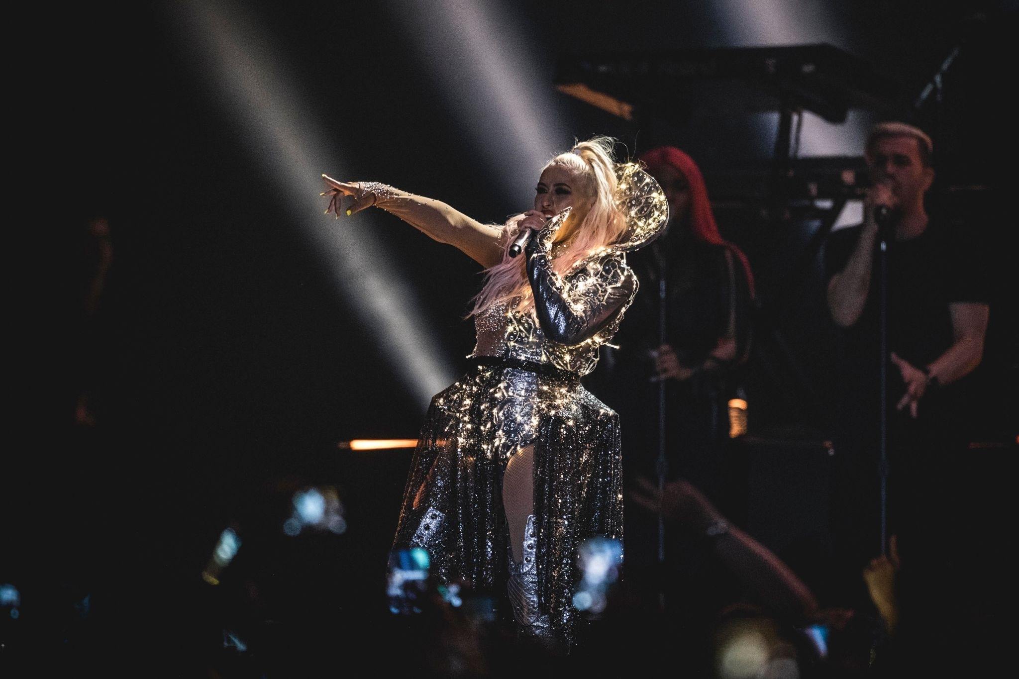 Christina_Aguilera_-_Performs_at_Mercedes-Benz_Arena_on_July_112C_2019_in_Berlin2C_Germany-17.jpg