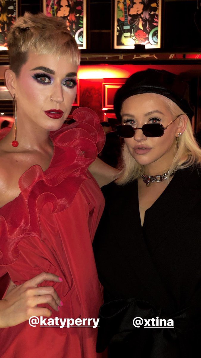 Christina_Aguilera_-_Stella_McCartney_Show_Behind_the_scenes.jpg