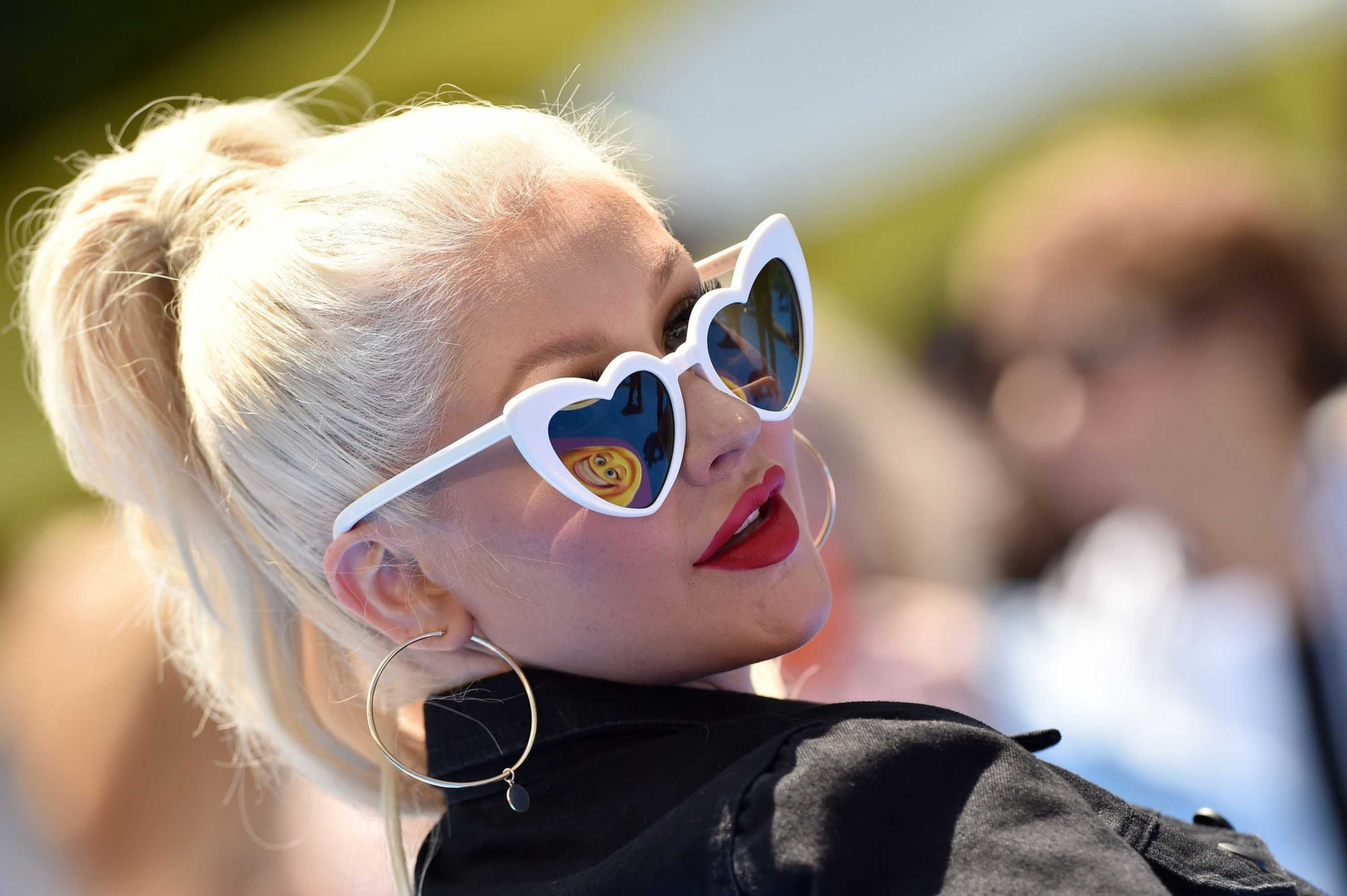 Christina_Aguilera_-__Emoji__Premiere_in_Los_Angeles_on_July_23-144.jpg