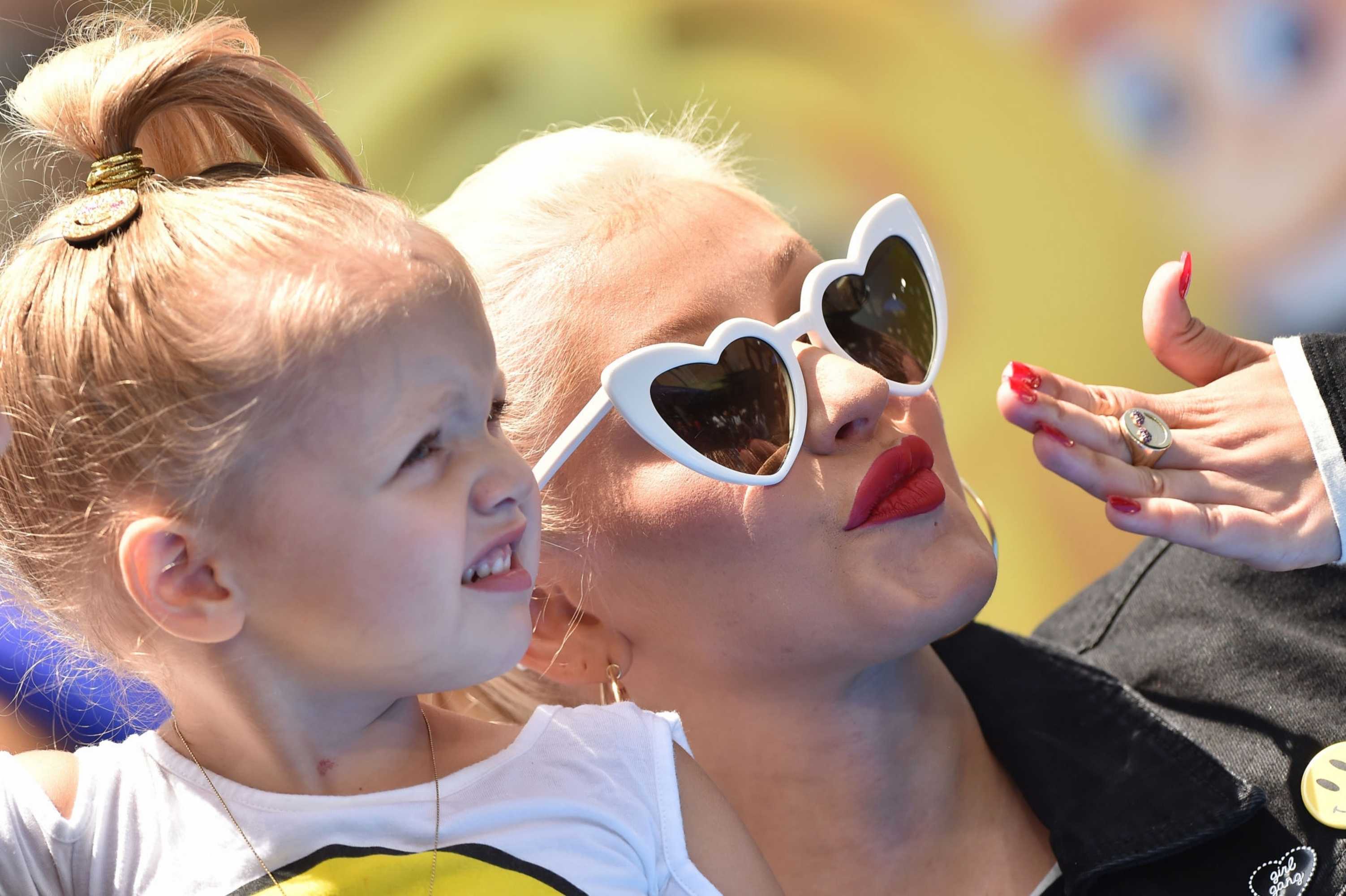 Christina_Aguilera_-__Emoji__Premiere_in_Los_Angeles_on_July_23-147.jpg