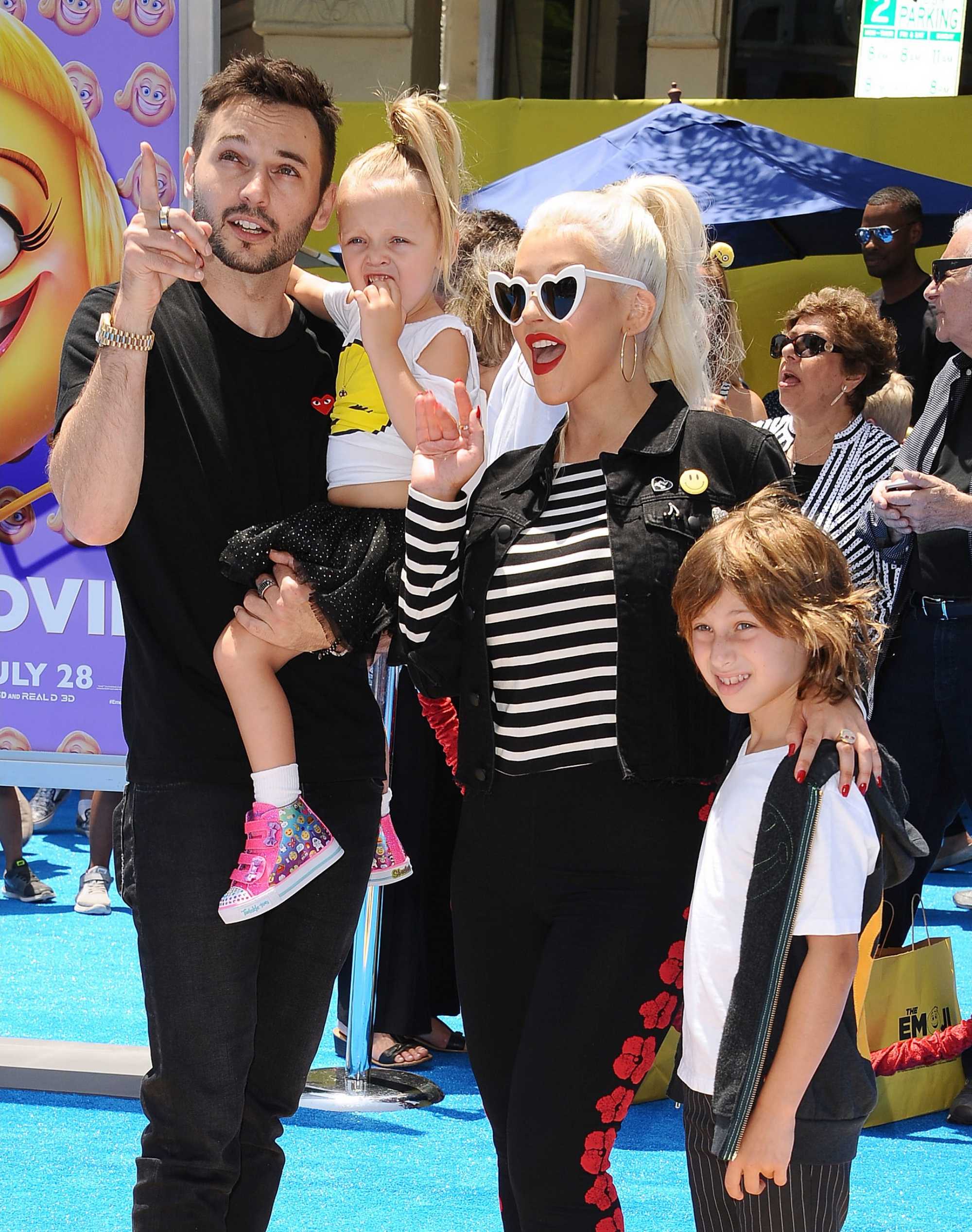 Christina_Aguilera_-__Emoji__Premiere_in_Los_Angeles_on_July_23-175.jpg