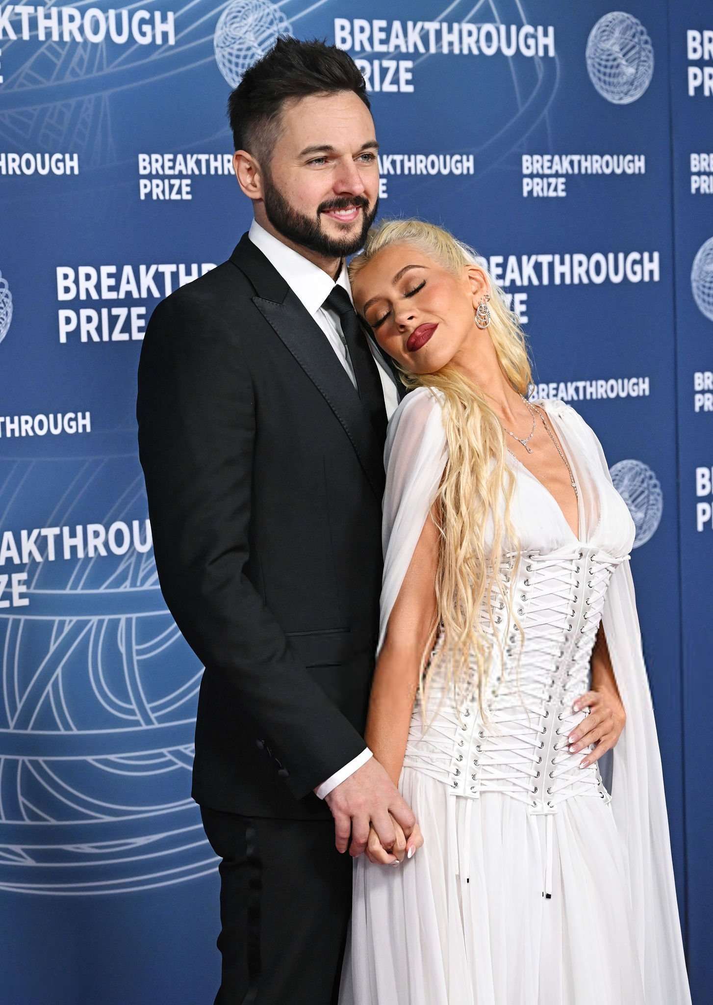 Christina_Aguilera_-_attends_the_11th_Breakthrough_Prize_Ceremony2C_Santa_Monica_CA_-_April_52C_2025_48.jpg