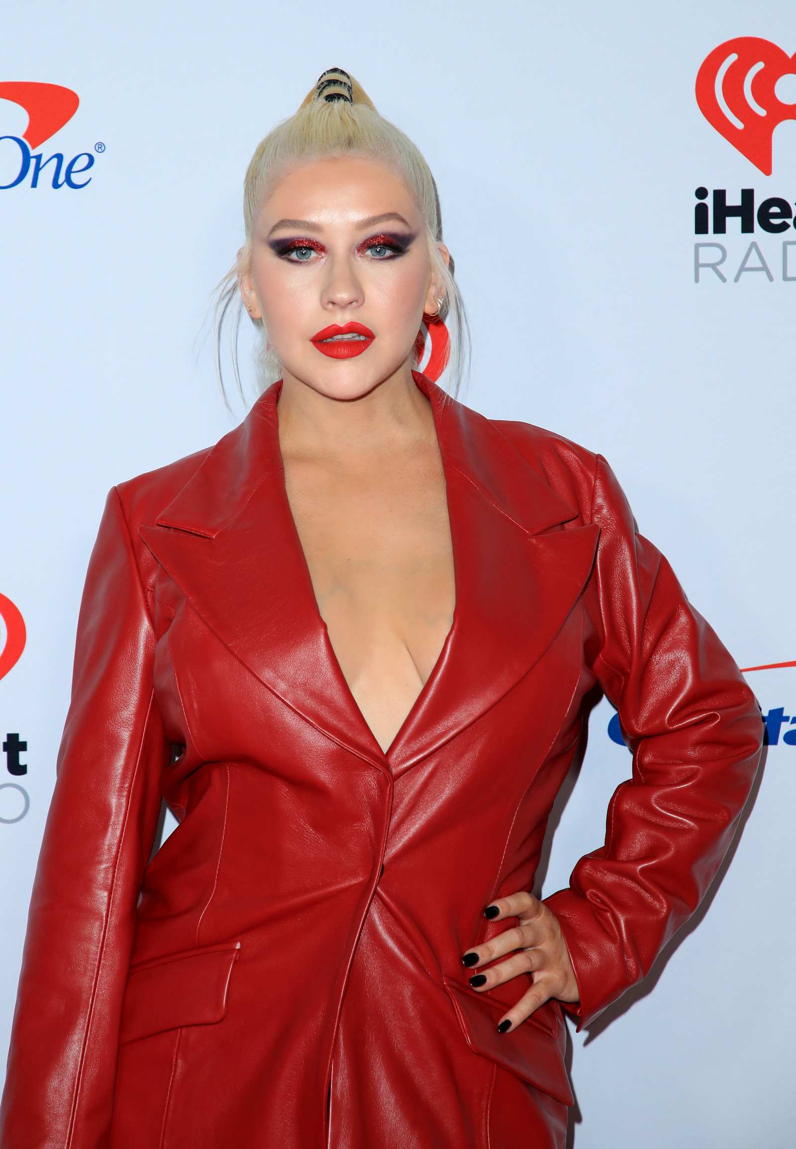 Christina_Aguilera_-_iHeartradio_Music_Festival_Las_Vegas_at_T-Mobile_Arena_in_Las_Vegas2C_20_September_2019-14.jpg