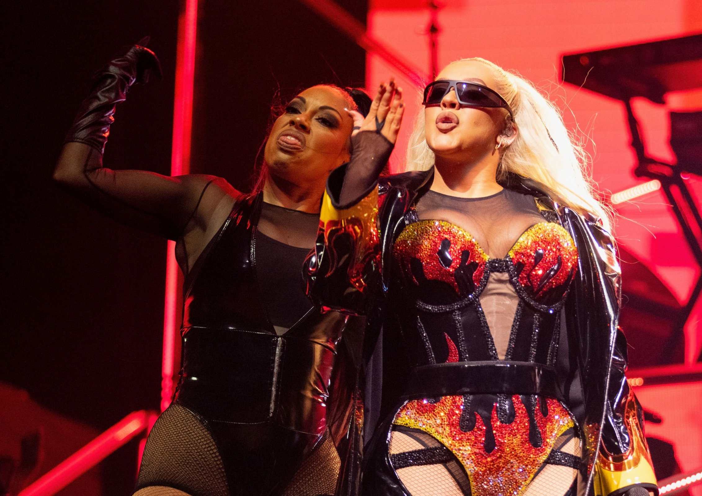 Christina_Aguilera_Performs_At_The_O2_Arena_281029.jpg