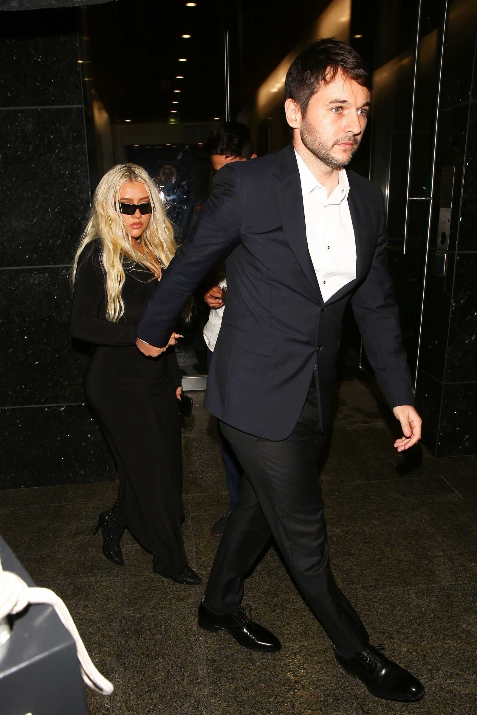 Christina_Aguilera_and_Matthew_Rutler_leaving_dinner_at_Avra_Restaurant_in_Beverly_Hills_-_September_102C_202203.jpg