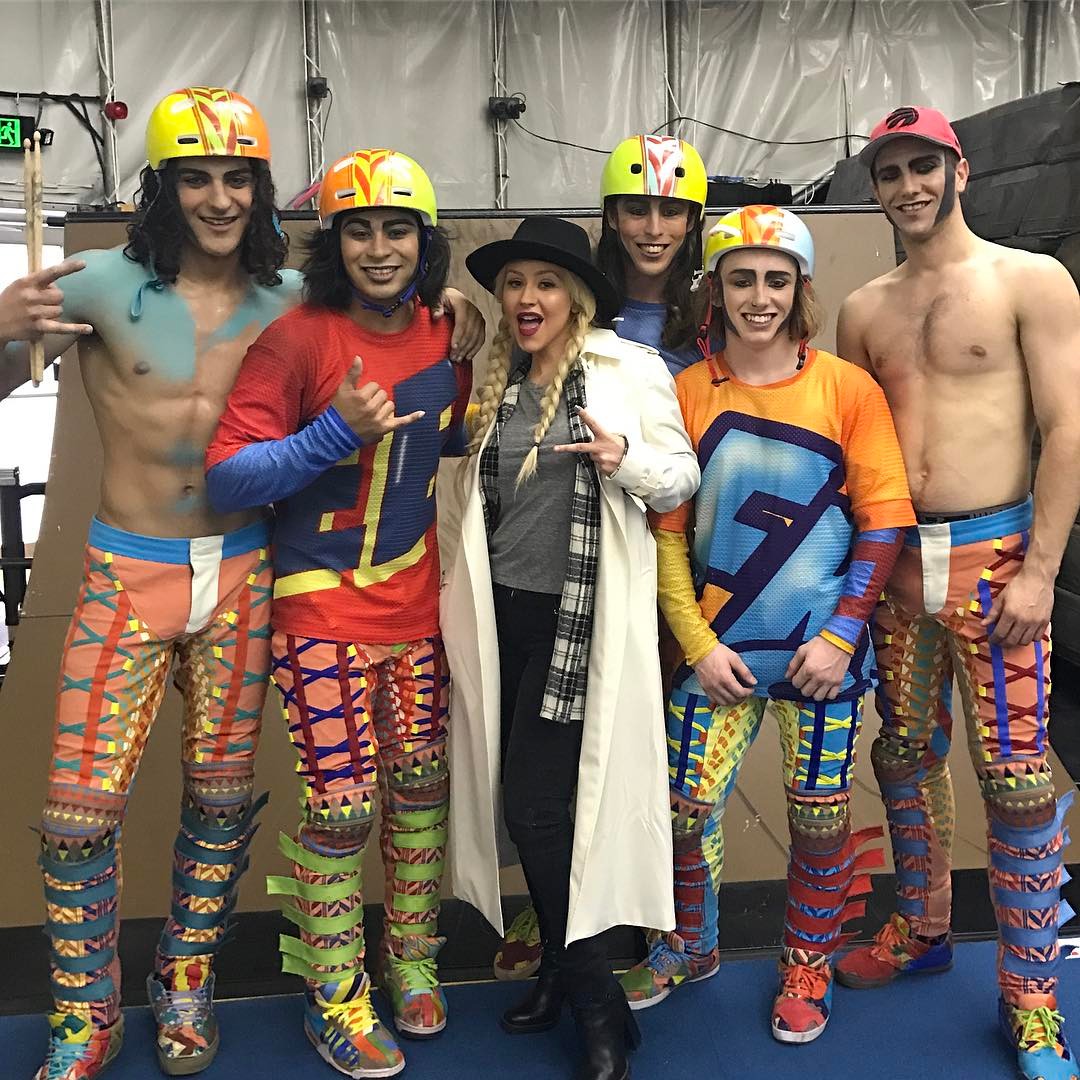 Cirque_du_Soleil_Volta_in_Montreal2C_Canada_-_May_14-09.jpg