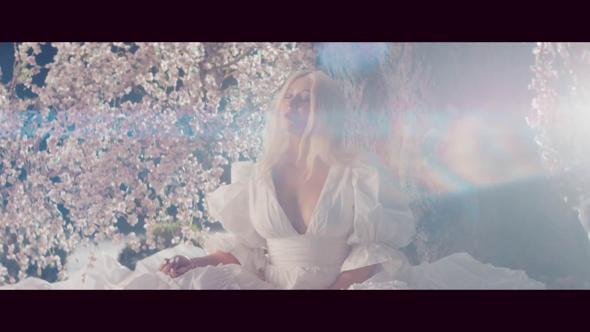 Fall_On_Me_MV-01.jpg