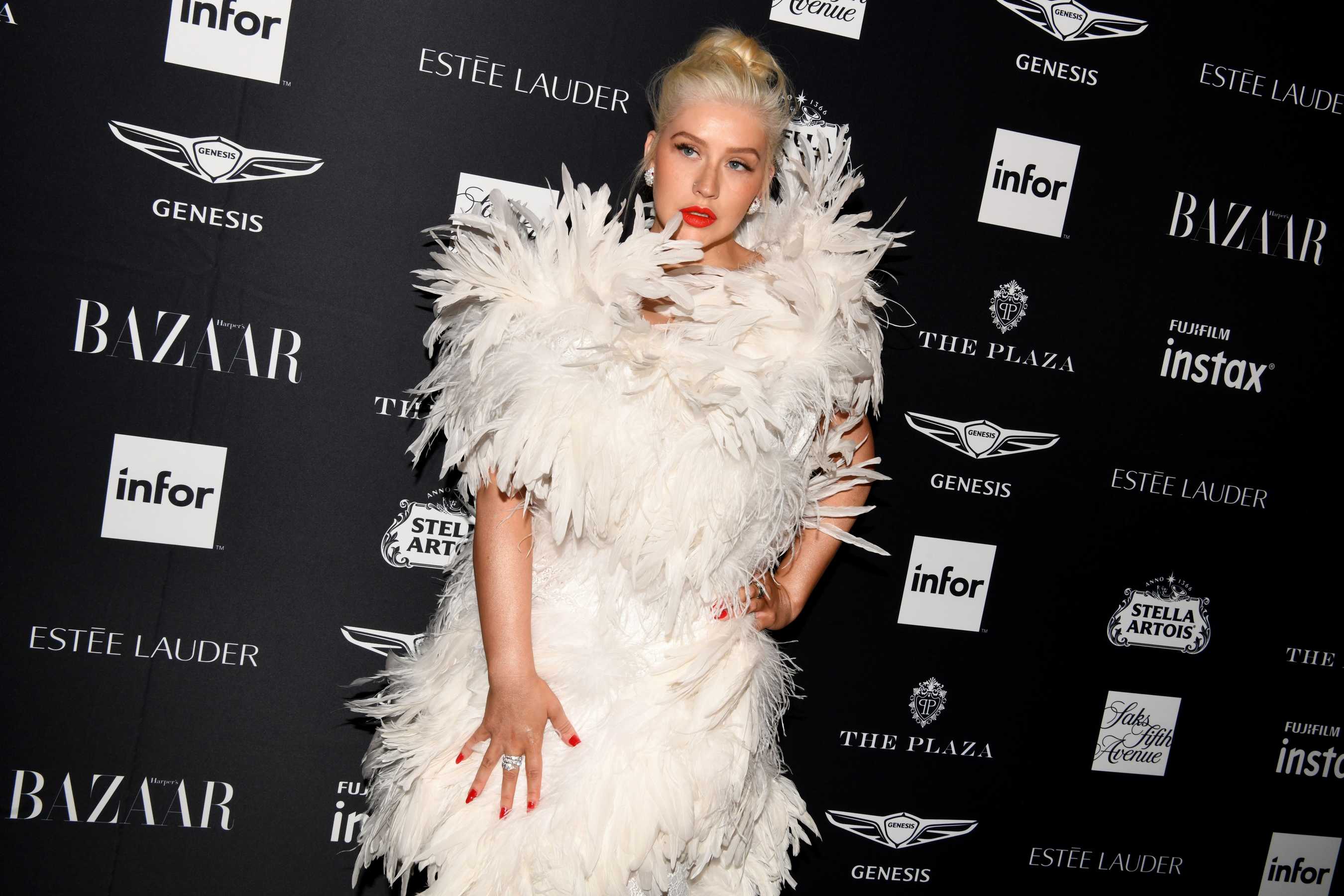 Harper_s_BAZAAR_Celebrates__ICONS_By_Carine_Roitfeld__-_September_7-12~0.jpg