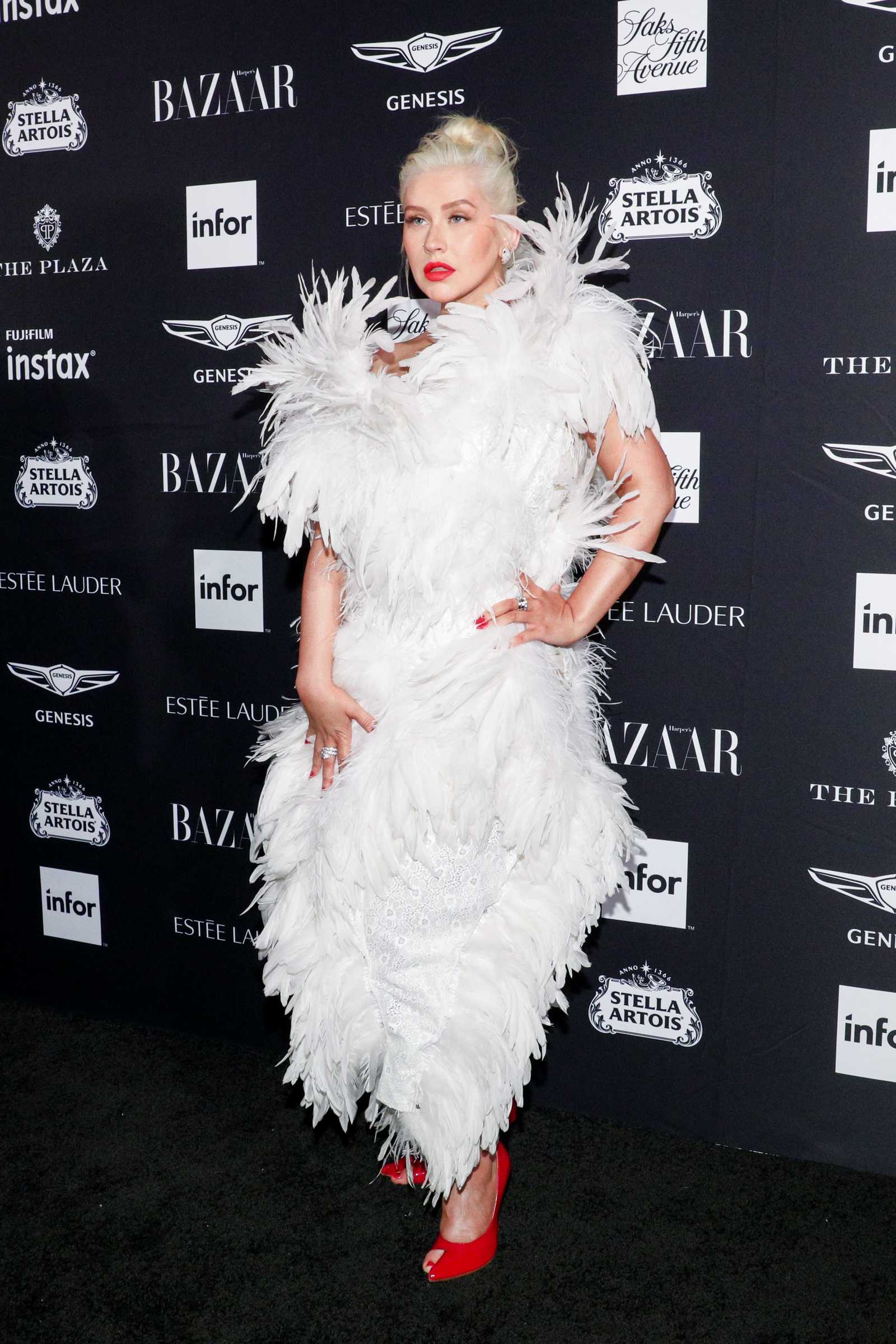 Harper_s_BAZAAR_Celebrates__ICONS_By_Carine_Roitfeld__-_September_7-19.jpg