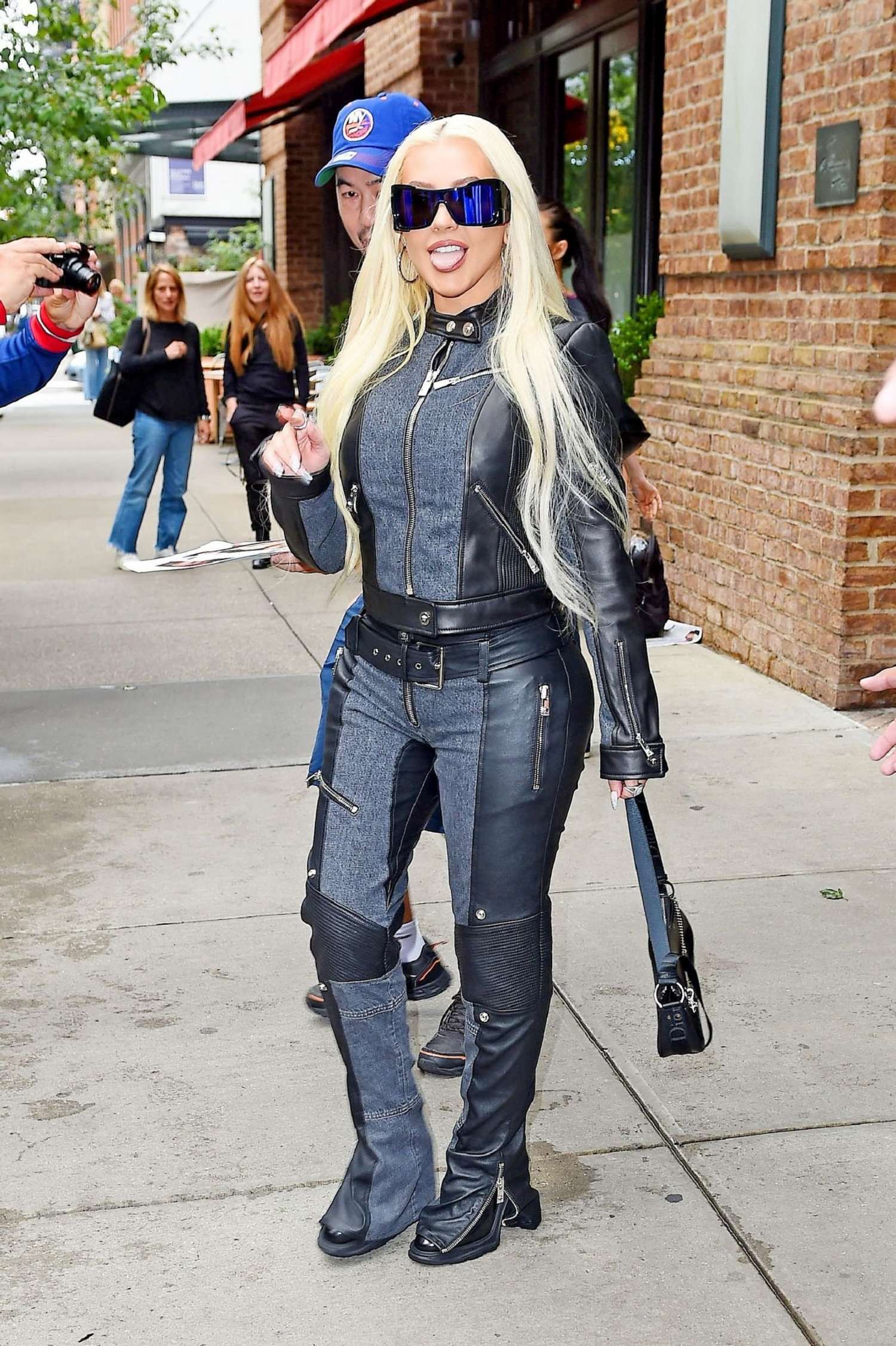 In_New_York_City_-_June_232C_202301.jpg