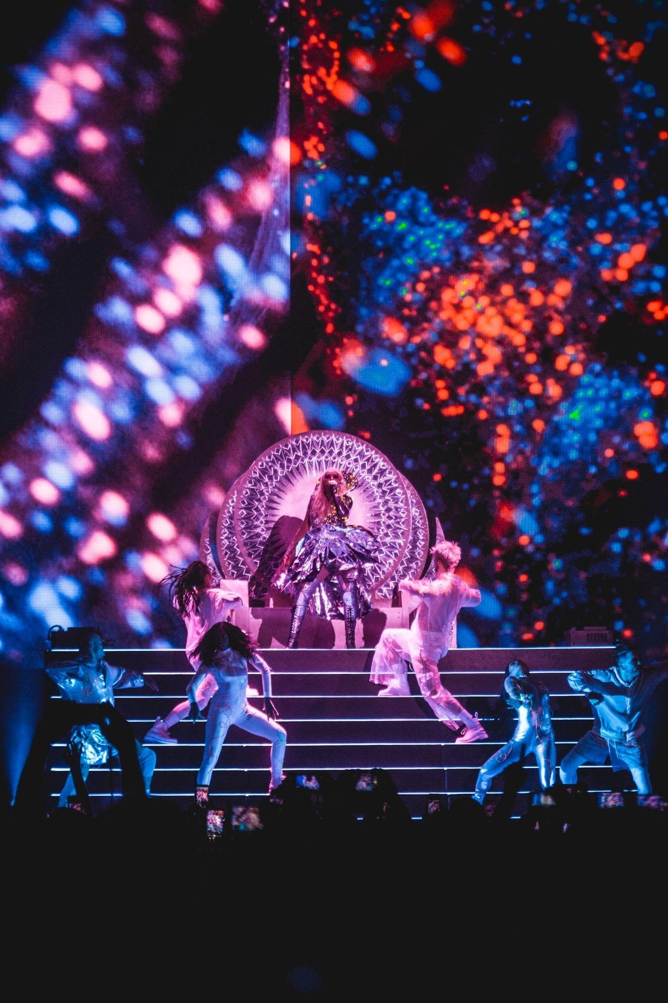 July_112C_2019_-_Performing_in_Mercedes-Benz_Arena_in_Berlin2C_Germany-03.jpg