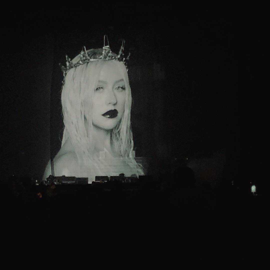 Mohegan_Sun_Arena_in_Uncasville2C_CT_-_October_6-09.jpg