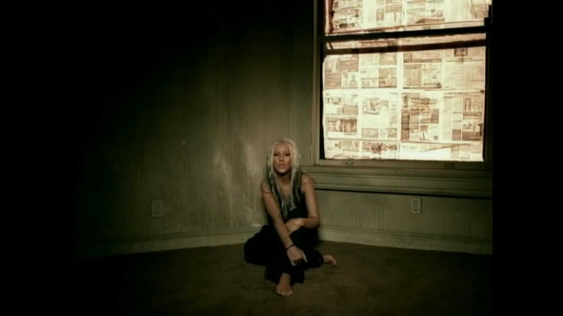 Music_Video_-_Beautiful-19.jpg
