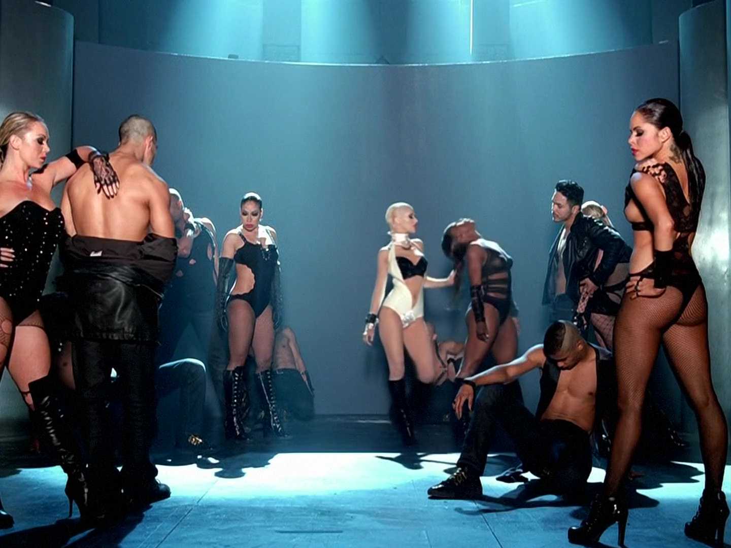 Music_Video_-_Not_myself_tonight-06.jpg