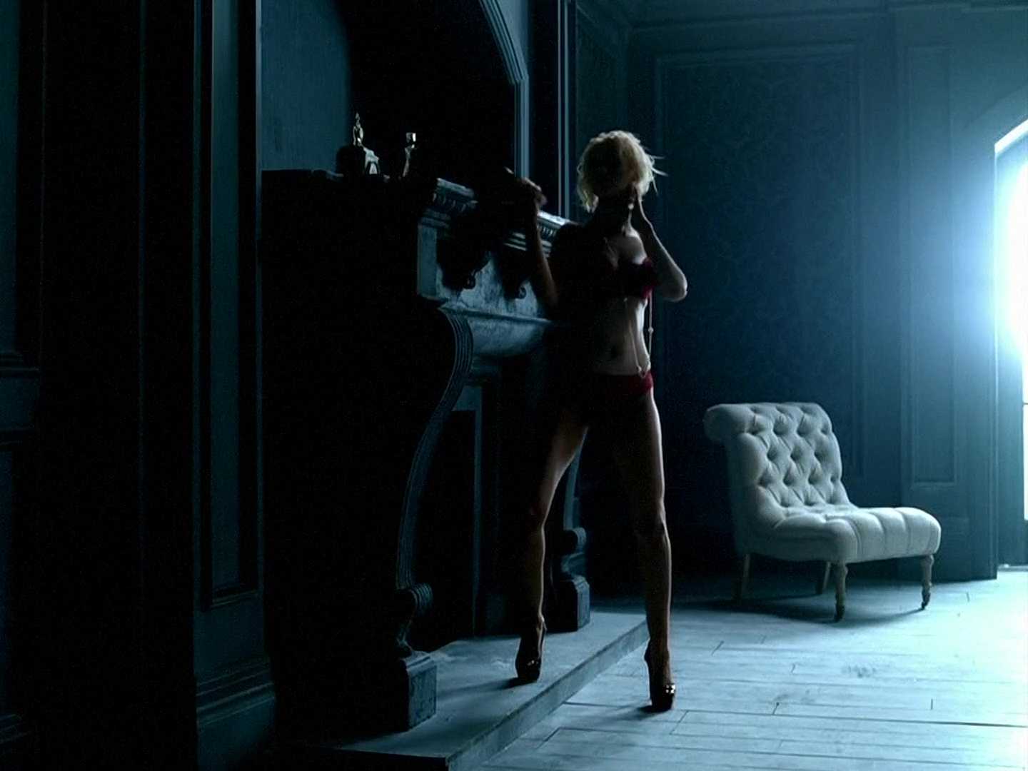 Music_Video_-_Not_myself_tonight-73.jpg