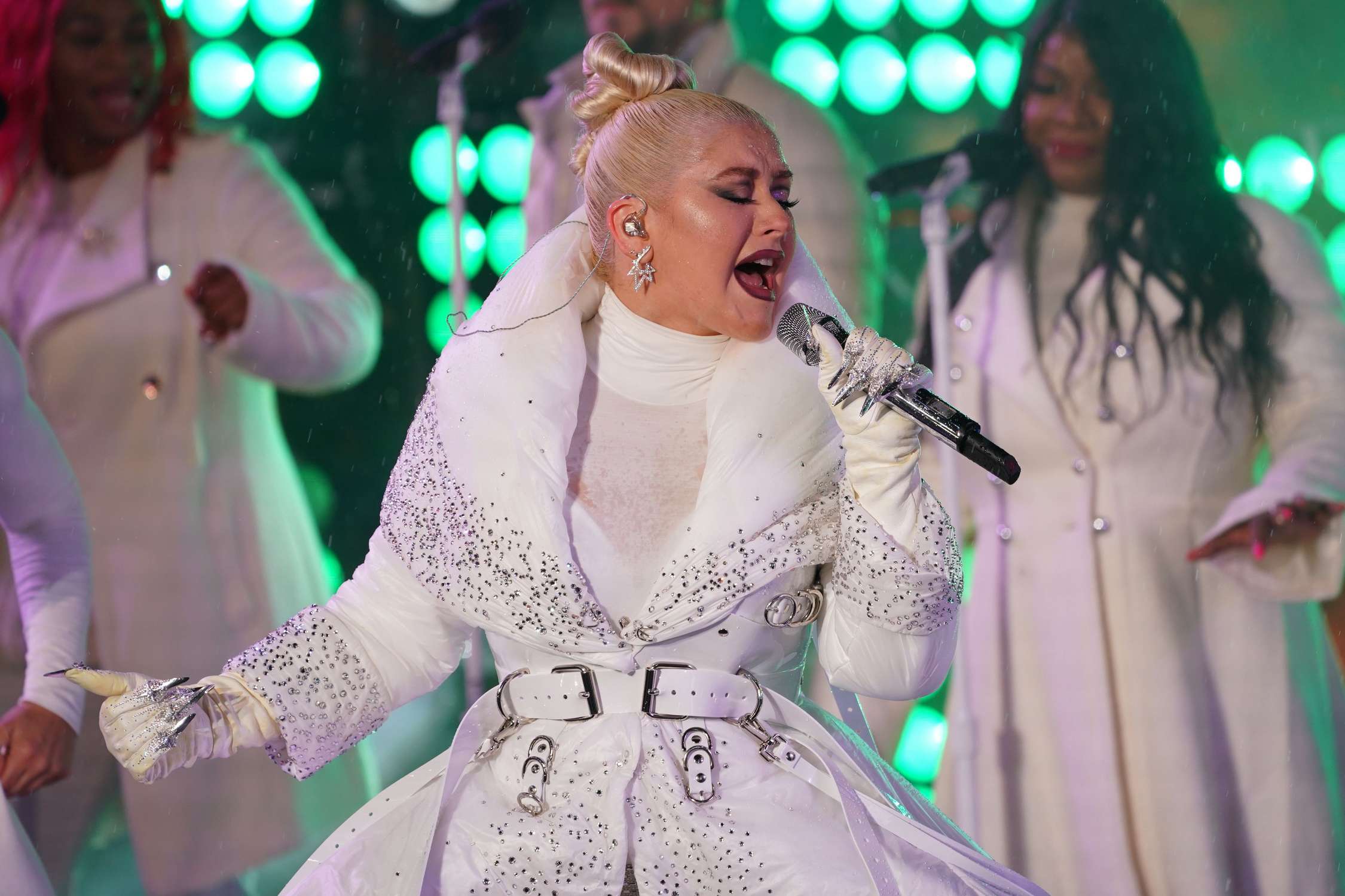 Performing_Dick_Clark_s_New_Year_s_Rockin__Eve_With_Ryan_Seacrest_2019_-_December_31-81.JPG