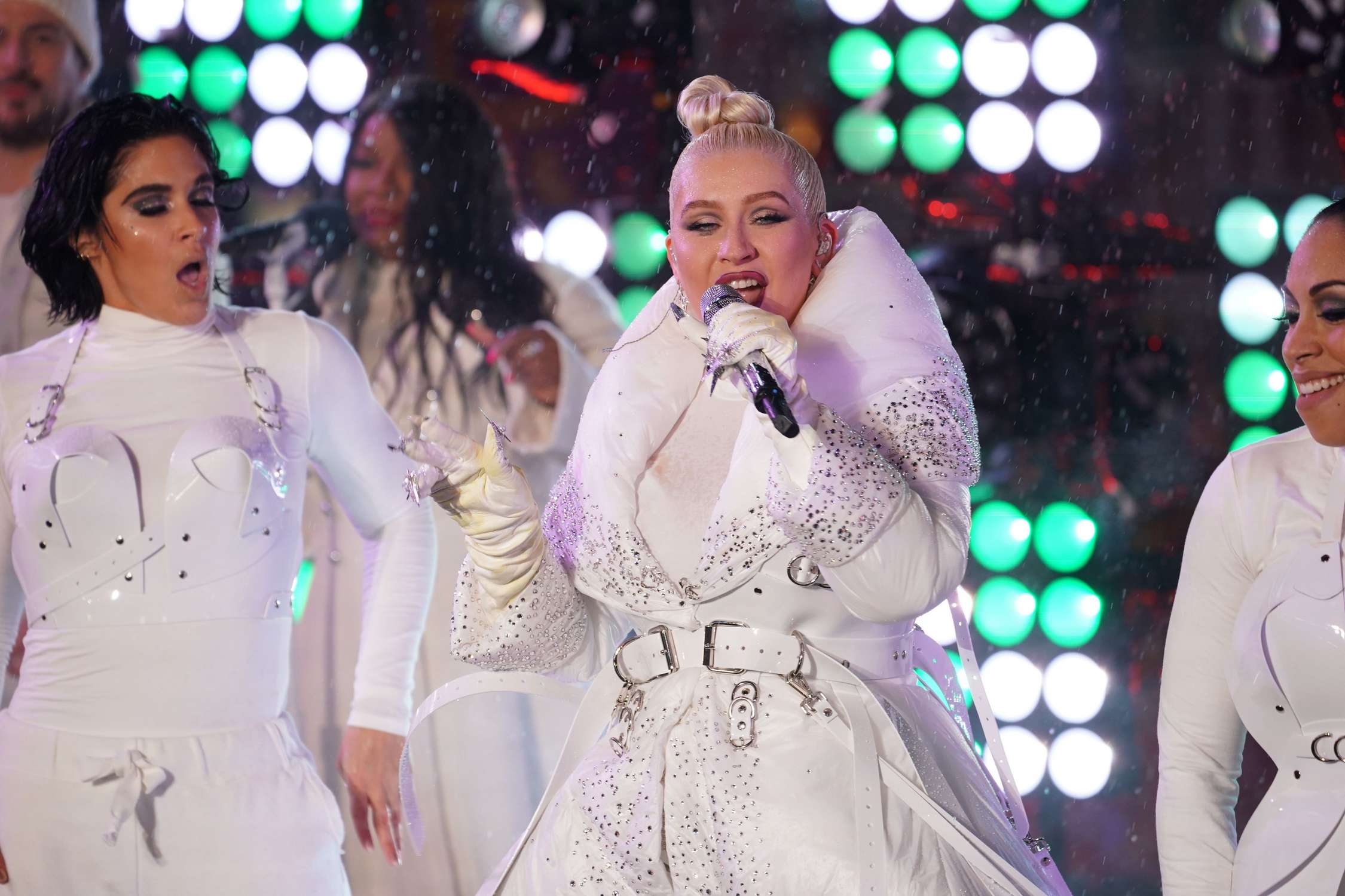 Performing_Dick_Clark_s_New_Year_s_Rockin__Eve_With_Ryan_Seacrest_2019_-_December_31-86.JPG