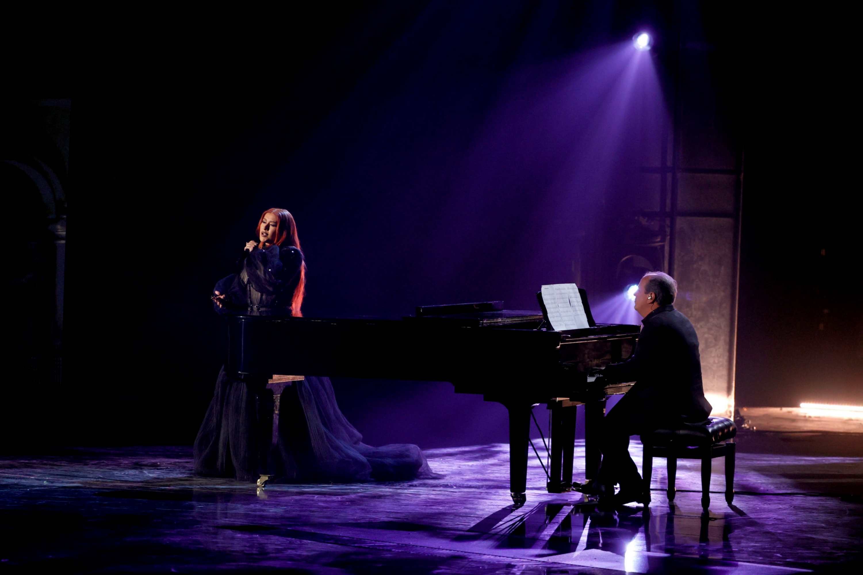 The_22nd_Annual_Latin_GRAMMY_Awards_Performance_-_November_1812.jpg