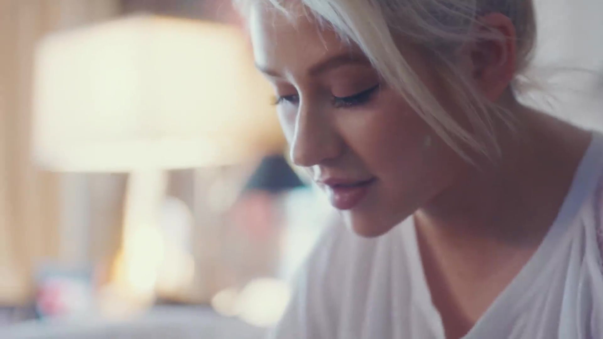 Where27s_Maria_28Liberation_by_Christina_Aguilera29-11.jpg