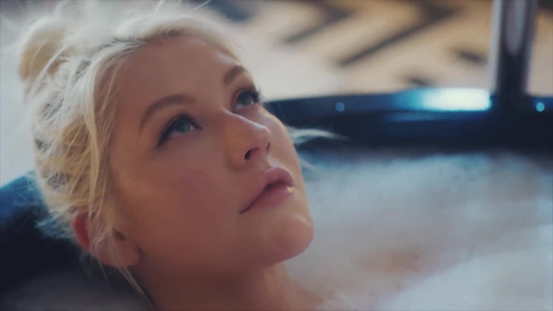Where27s_Maria_28Liberation_by_Christina_Aguilera29-72.jpg