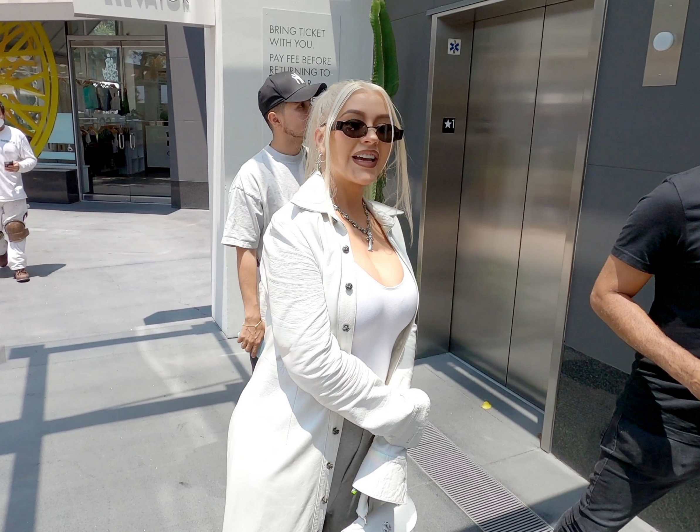 XTINA__Soul_Cycle_Class_in_West_Hollywood_-_July_15_28229~1.jpg