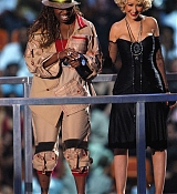 2004_MTV_Video_Music_Awards_Show_281029.jpg