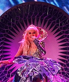 5B11574111815D_American_singer_Christina_Aguilera_gives_concert_in_Moscow.jpg