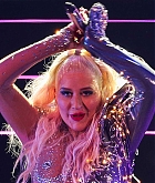 5B11574159965D_American_singer_Christina_Aguilera_gives_concert_in_Moscow.jpg