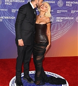 Christina_Aguilera_-_12th_Breakthrough_Prize_Ceremony_-_April_182C_202629.jpg