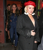Christina_Aguilera_-_Arrives_at_Craig_s_in_West_Hollywood2C_CA_on_January_24-05.jpg